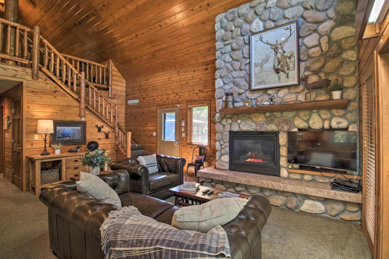 Alluring Nisswa Cabin On Gull Lake With Fireplace! Экстерьер фото