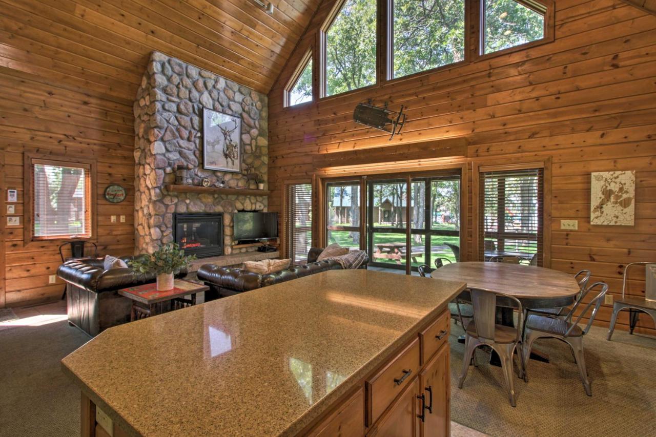 Alluring Nisswa Cabin On Gull Lake With Fireplace! Экстерьер фото
